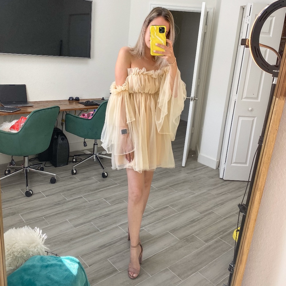 Tull-style dress